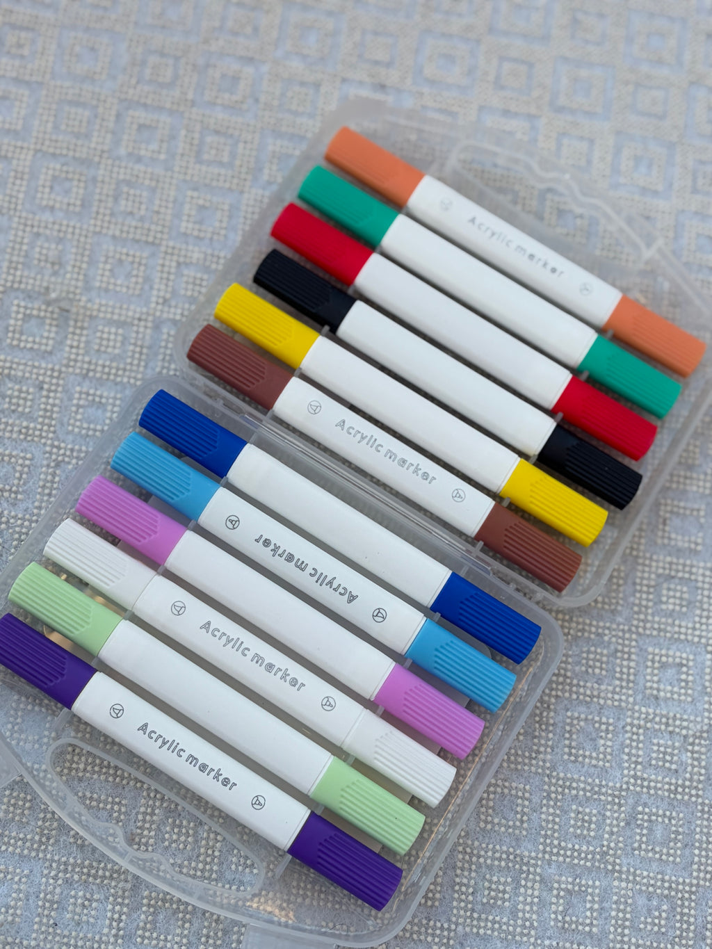 Twin acrylic marker 12- الوان اكريليك ٢ سن - سن ريشة و سن مدبب