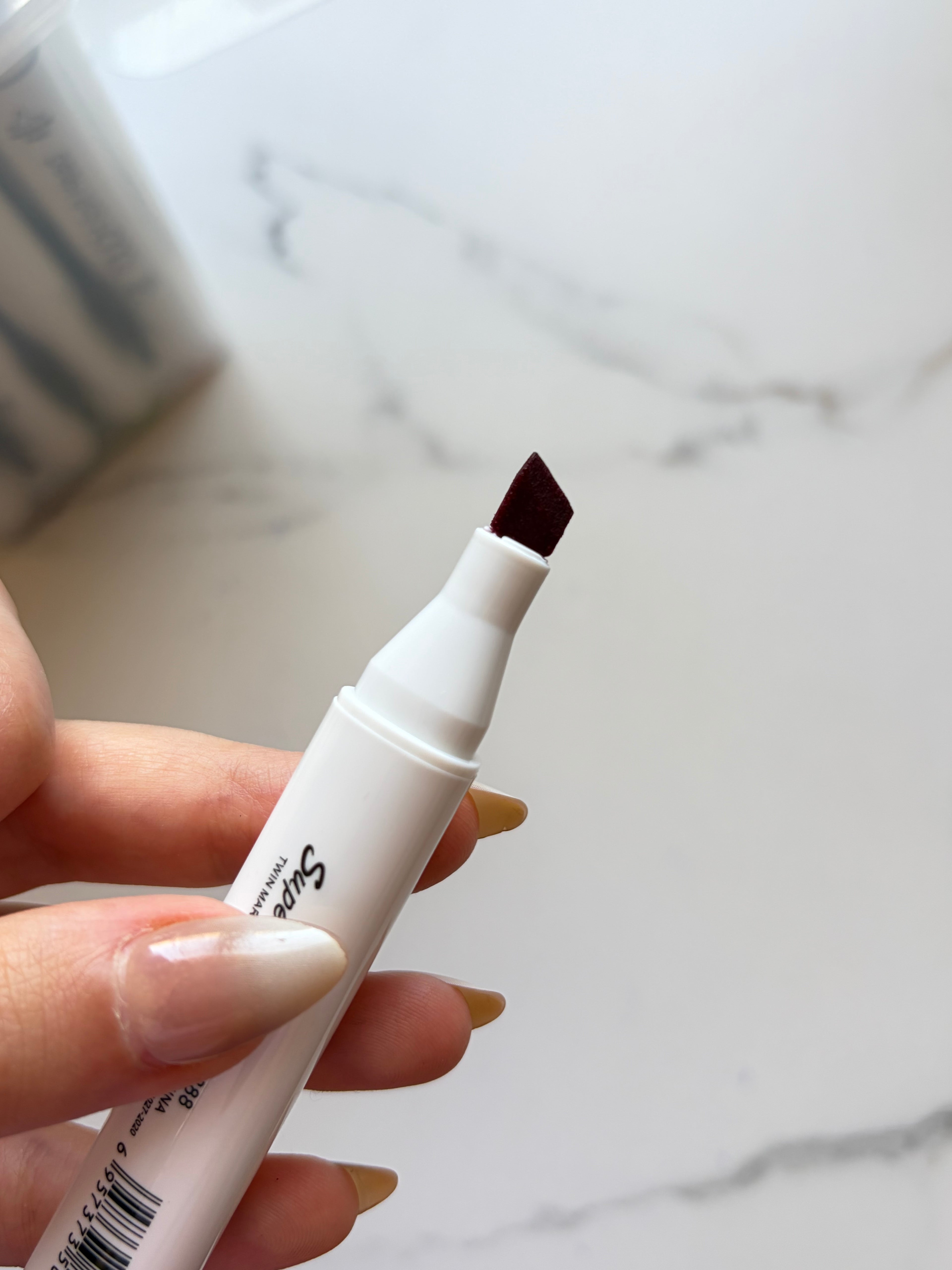 Superior art marker 24
