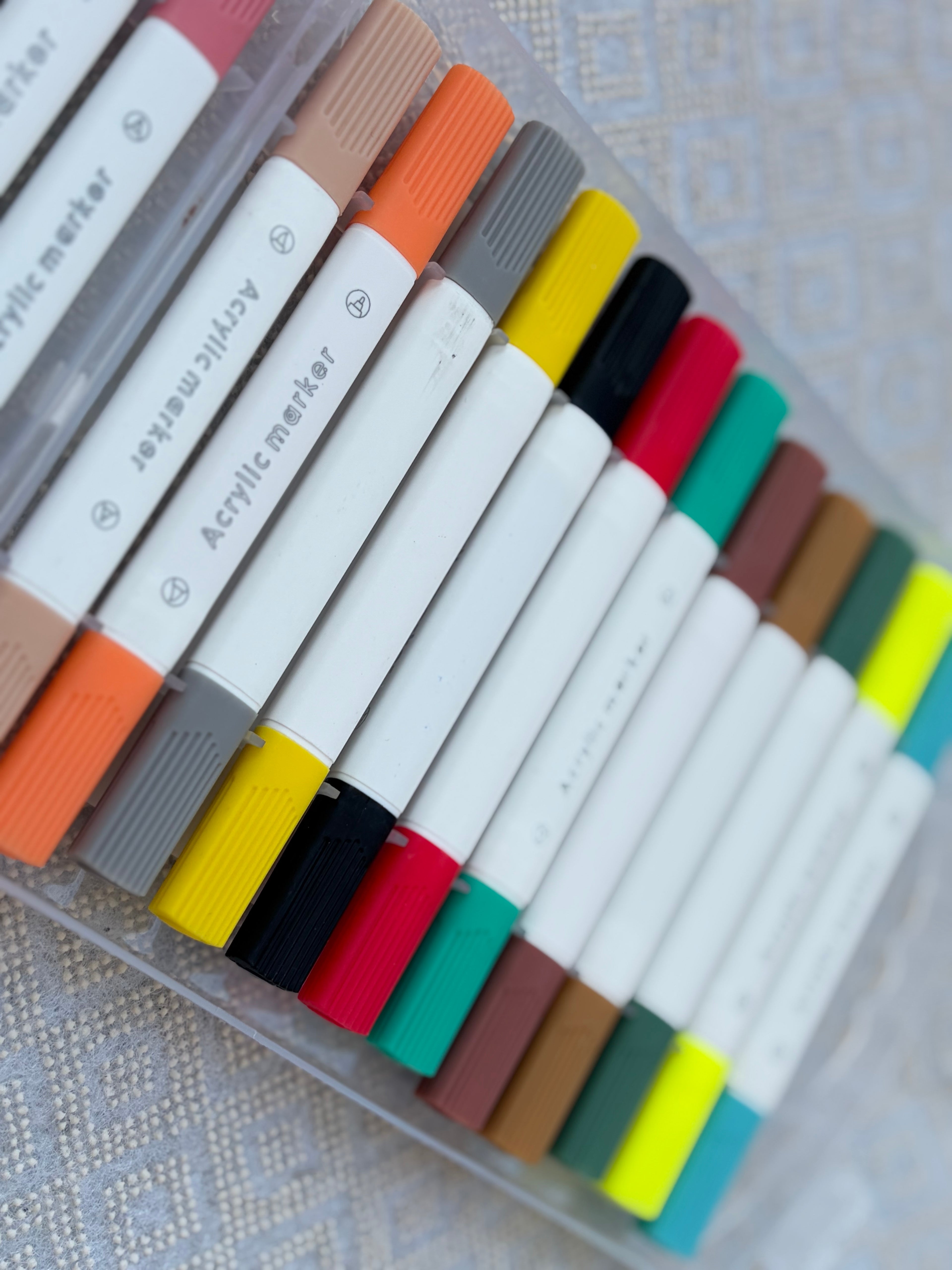 Twin acrylic marker 24- الوان اكريليك ٢ سن - سن ريشة و سن مدبب