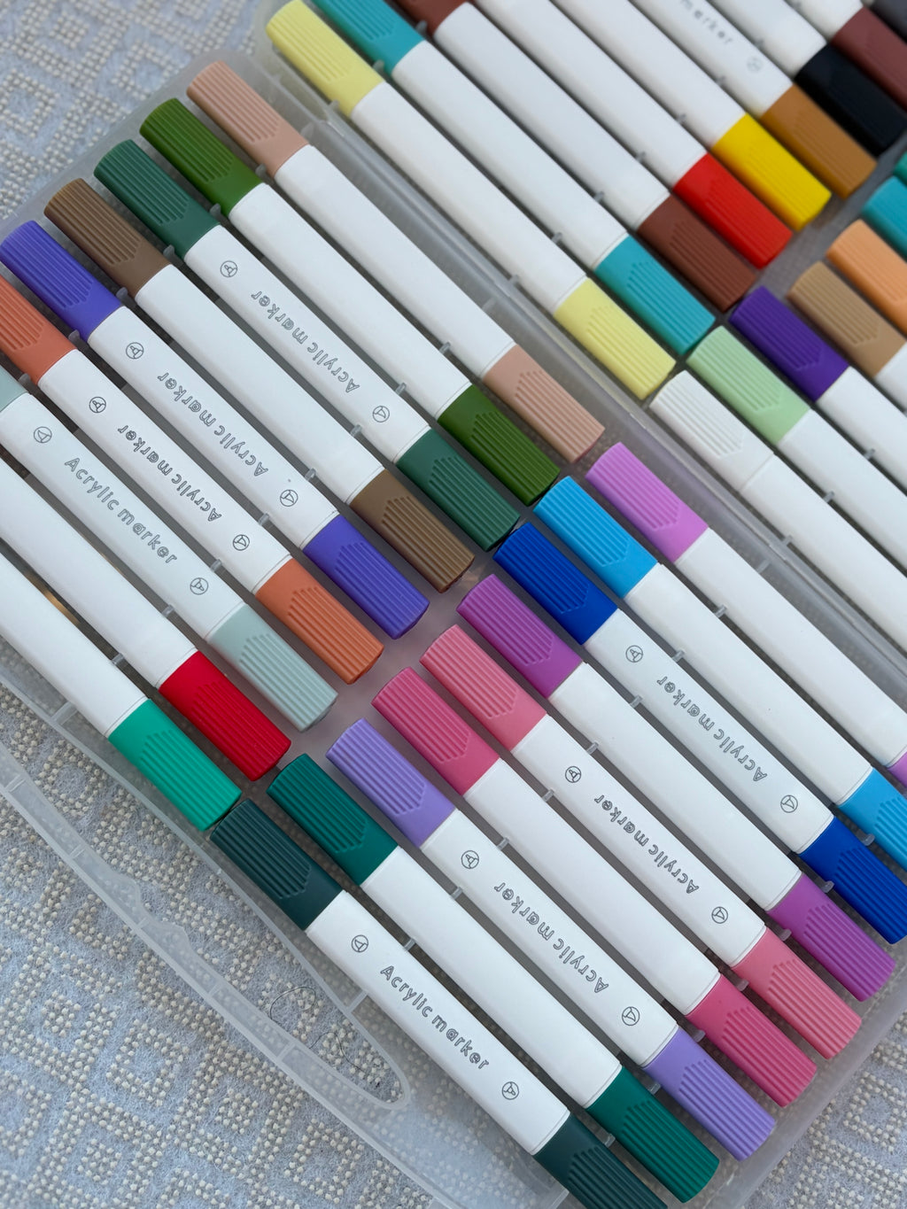 Twin acrylic marker 36- الوان اكريليك ٢ سن - سن ريشة و سن مدبب