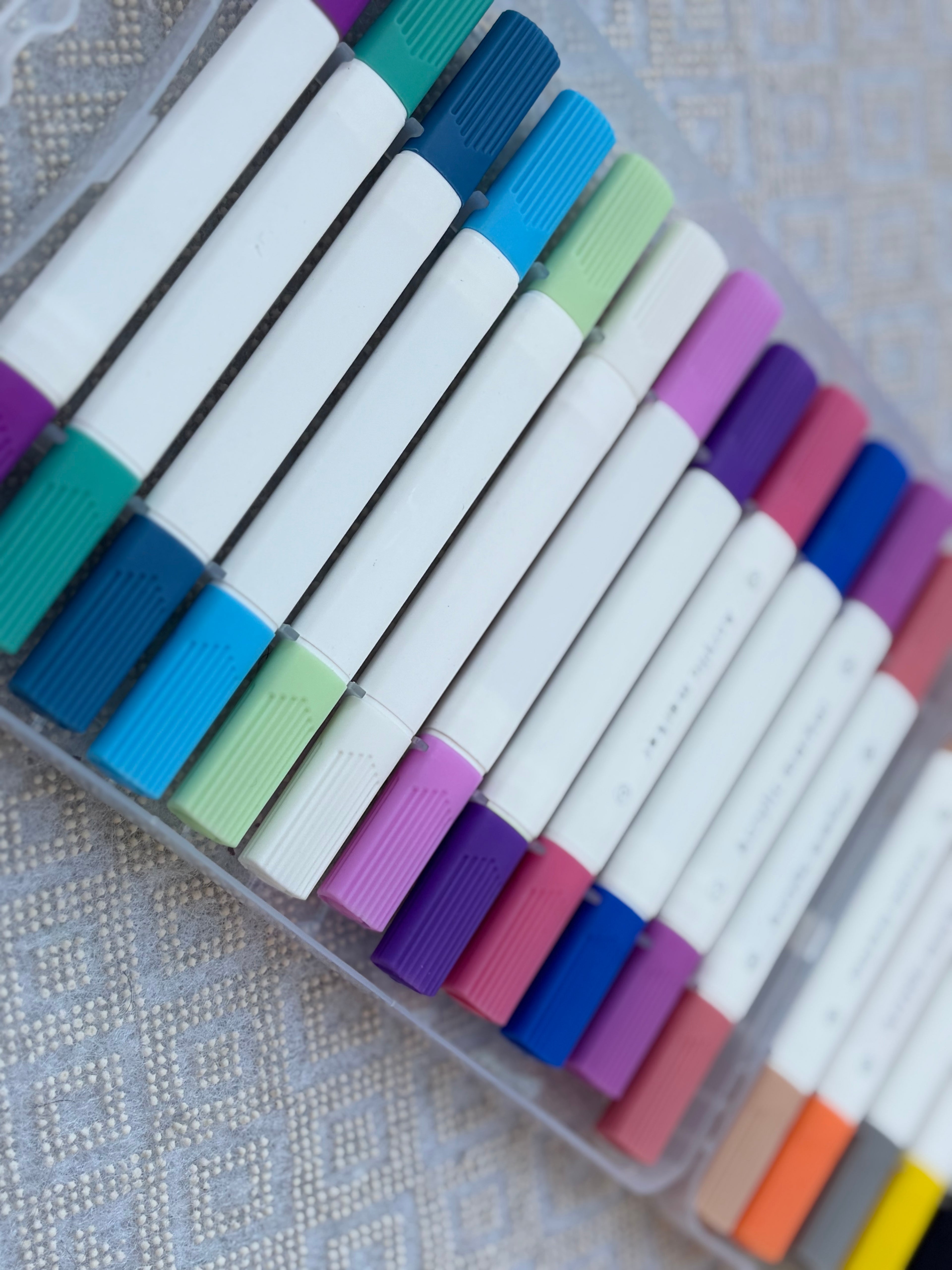 Twin acrylic marker 24- الوان اكريليك ٢ سن - سن ريشة و سن مدبب