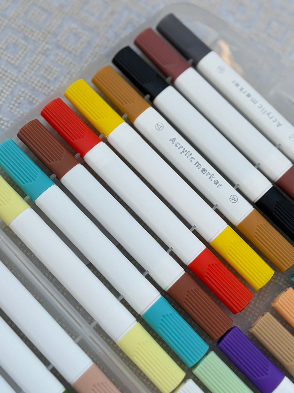 Twin acrylic marker 36- الوان اكريليك ٢ سن - سن ريشة و سن مدبب